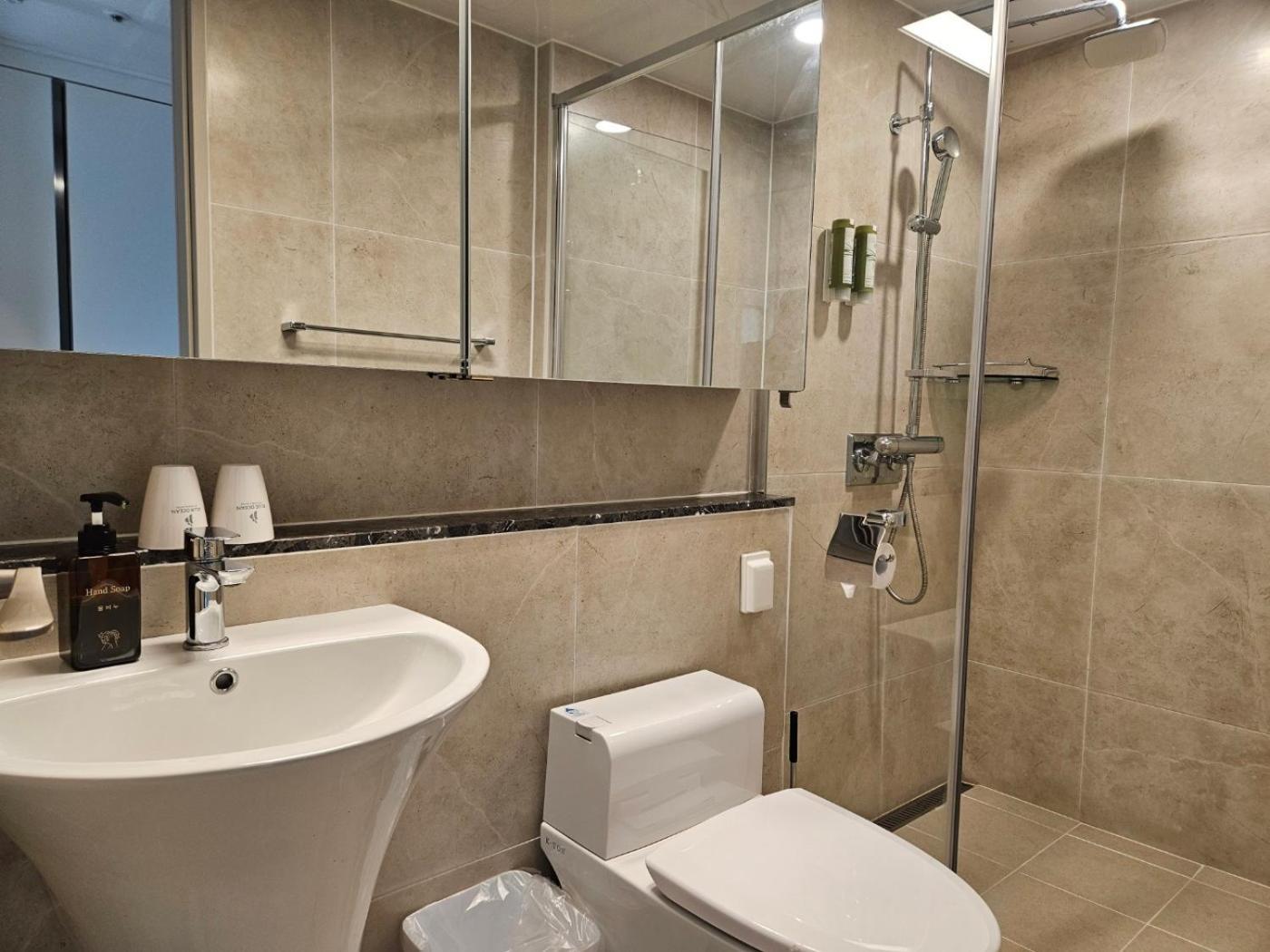 Blue Ocean Hotel 3 Инчон Экстерьер фото